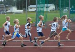 Niños haciendo deporte