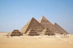 Pirámides de la necrópolis de Giza